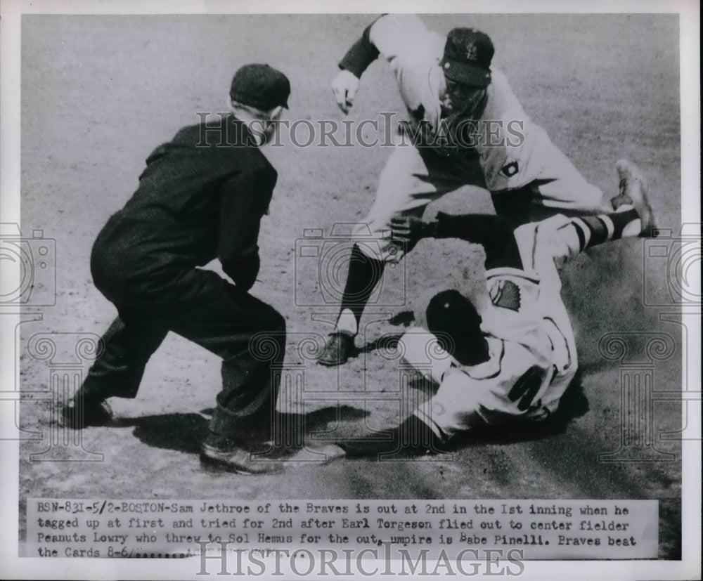 1951 Press Photo Braves Sam Jethroe out at 2nd vs Sol Hemus of the Cards - Historic Images