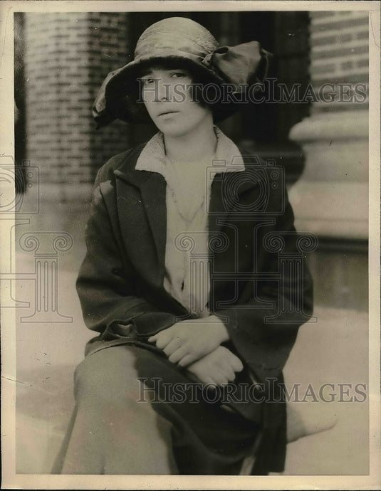 1923 Miss Marie Arrex Allowed To Stay In US - Historic Images