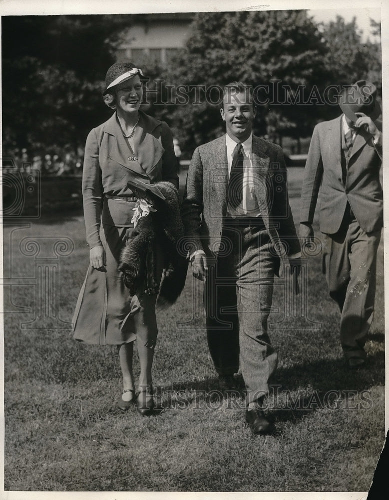 1932 Press Photo Josephine Auchincloss and Benjamin Bratrer at Belmont Park Race - Historic Images