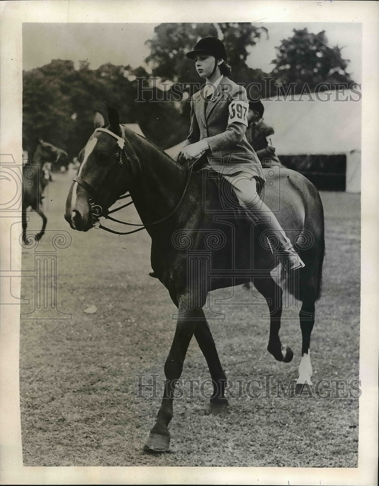 1947 Press Photo Princess Alexandra Age 10 Daughter of Duchess of Kent - Historic Images