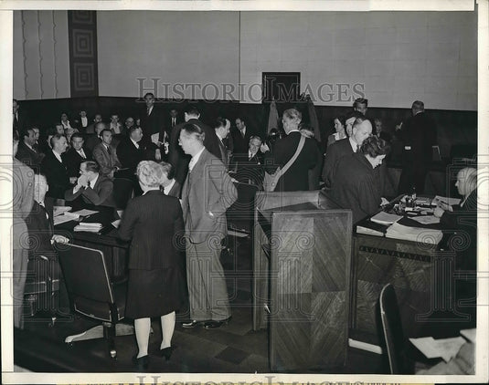 1944 Press Photo Court Scene of Comedian Charlie Chaplin arraignments.-Historic Images
