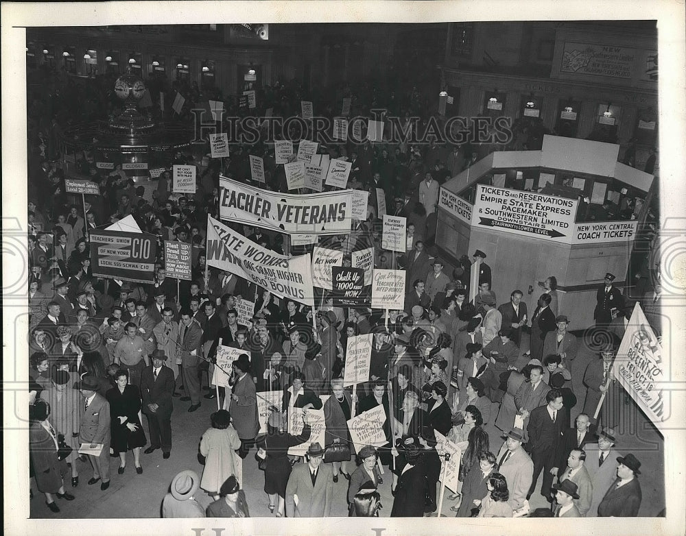 1946 Press Photo American Veterans Comm for march in NYC-Historic Images