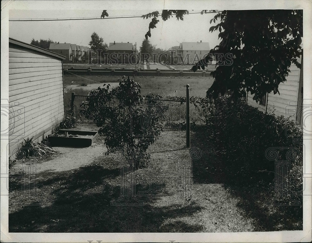 1939 Press Photo No Planting No Garden yard - Historic Images