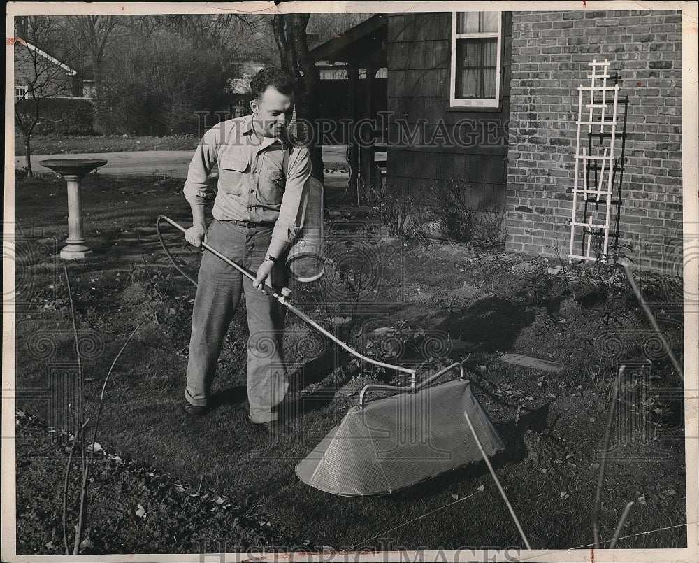 1949 Gardening - Historic Images