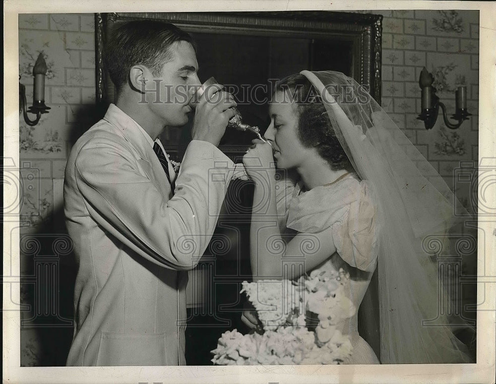 1938 Press Photo Mr. and Mrs. Hubert Fisher Jr., wedding day. - Historic Images