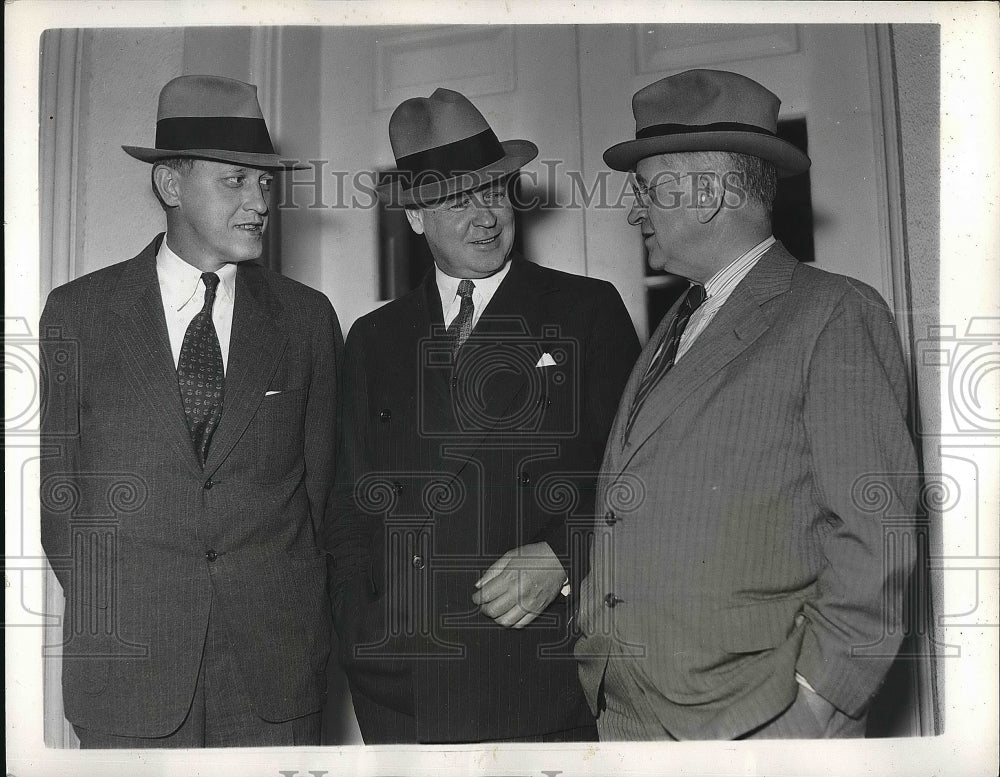 1935 Relief Chief Frank C.Walkers after Confer, with Pres.Roosevelt - Historic Images