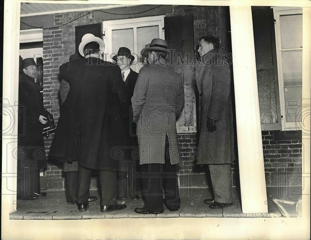 1935 Vincent Dorsey After Questioning of Mary Swope Philpot - Historic Images