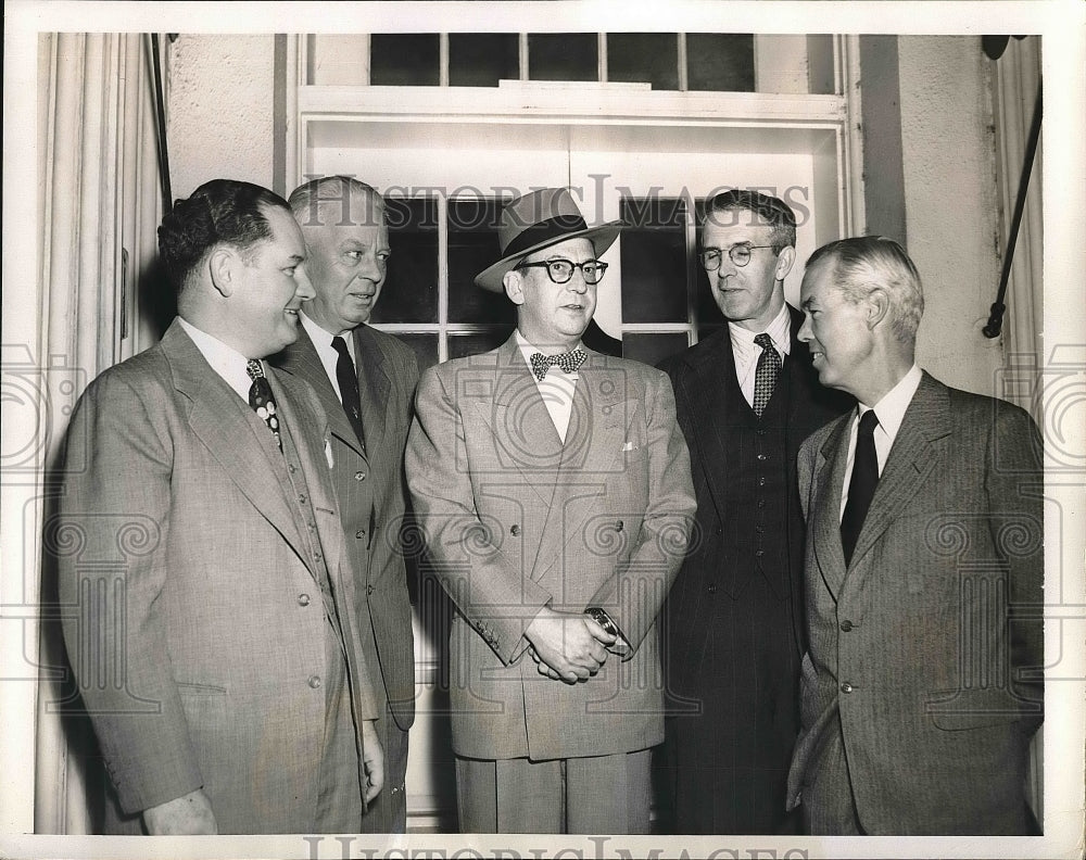 1950 T. Keith Glennan, Sumner T. Pike, Chairman Gordan Dean, Henry T - Historic Images