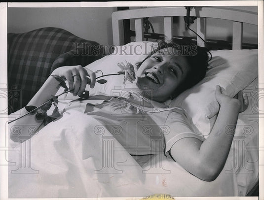 1953 Press Photo Polio stricken girl Judy Dowell of Champaign, Ill - Historic Images