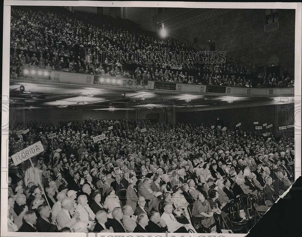 1938 LA, Calif. Shrine Auditorium crowd at Townsend Convention - Historic Images