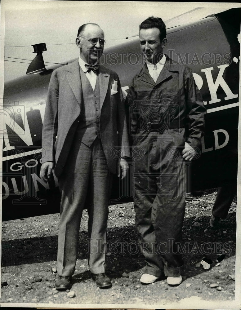 1930 World Traveler John Henry Mears and his Pilot Fred Melchoir. - Historic Images