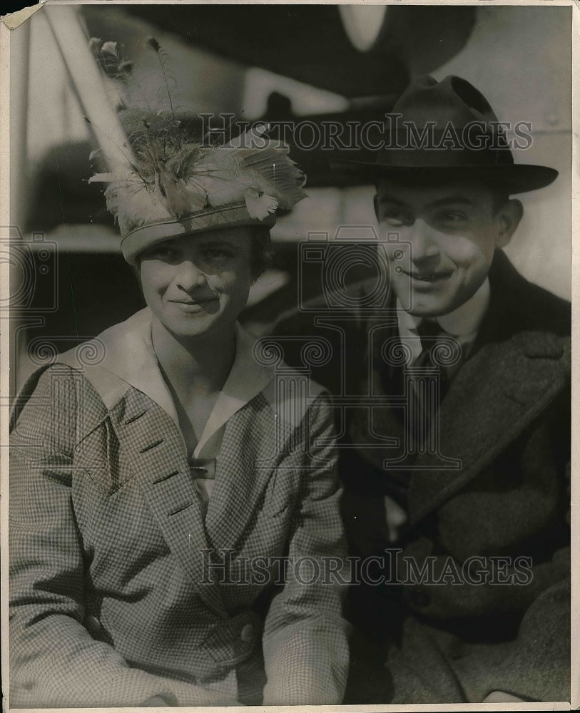 1923 Mr &amp; Mrs JF Brown Honeymooning - Historic Images