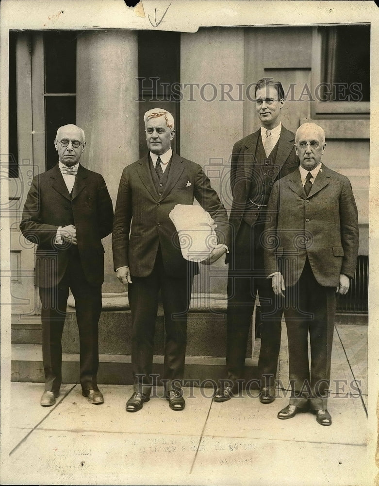 1927 Press Photo Committee About Petition Against Romanian Government-Historic Images