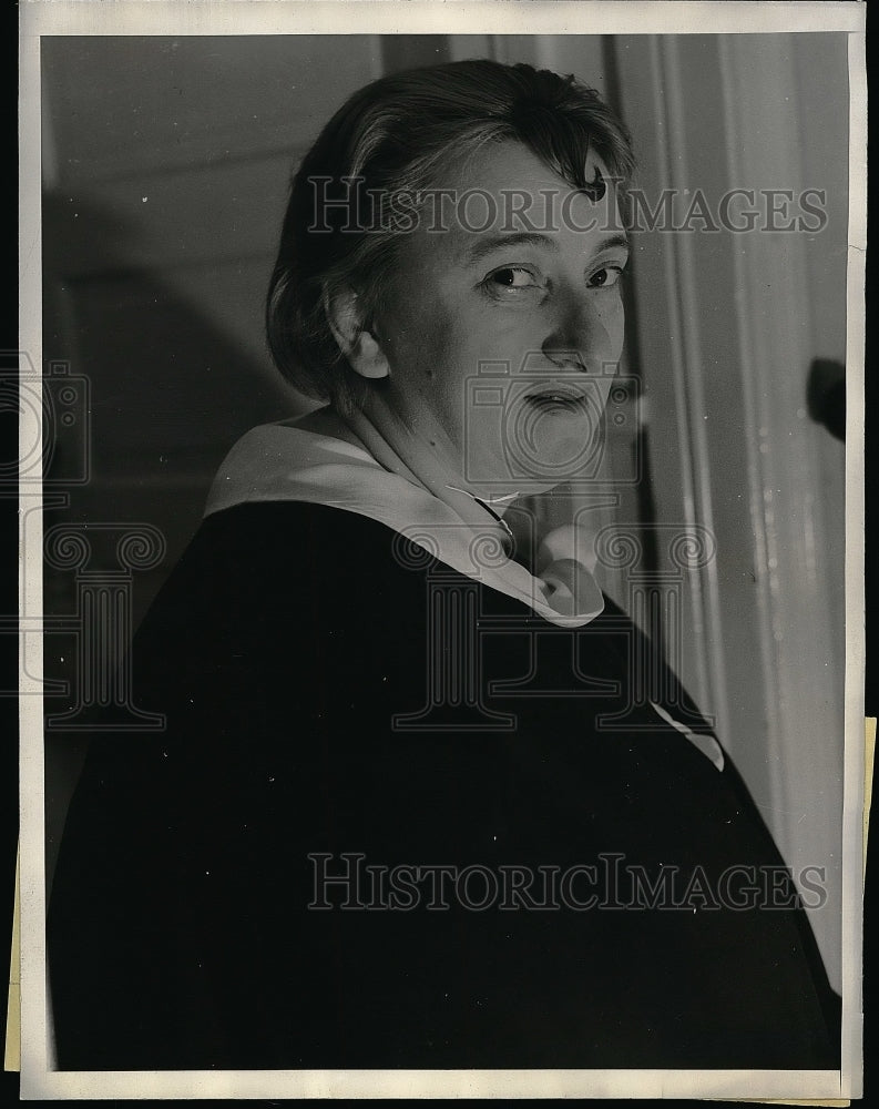 1936 Press Photo Vivian Denton Files Slander Suit - Historic Images