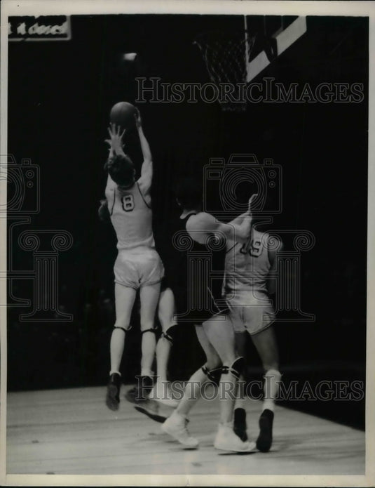 1940 Press Photo NYU Ed Stevens vs D Thorne, W Bolton,I Dubinsky, Syracuse-Historic Images