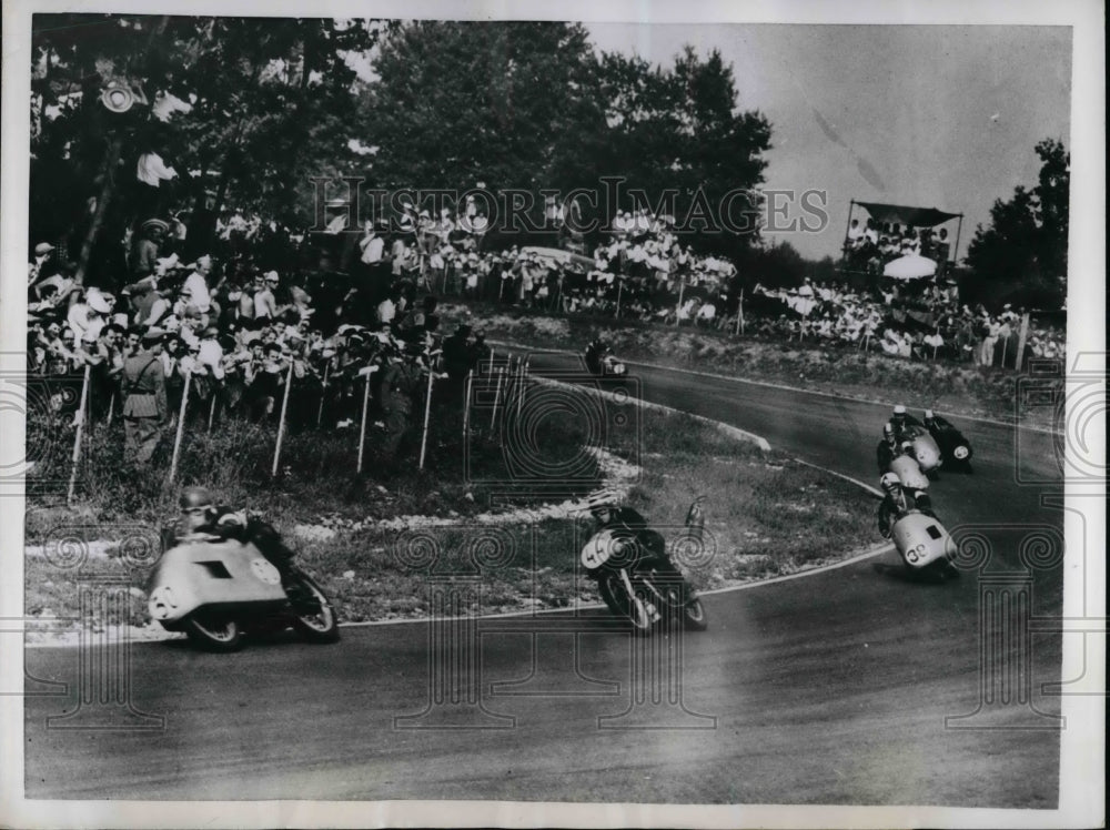 1956 Press Photo Grand Prix Nations Motorcoycle Race Geoff Duke - nea50094 - Historic Images