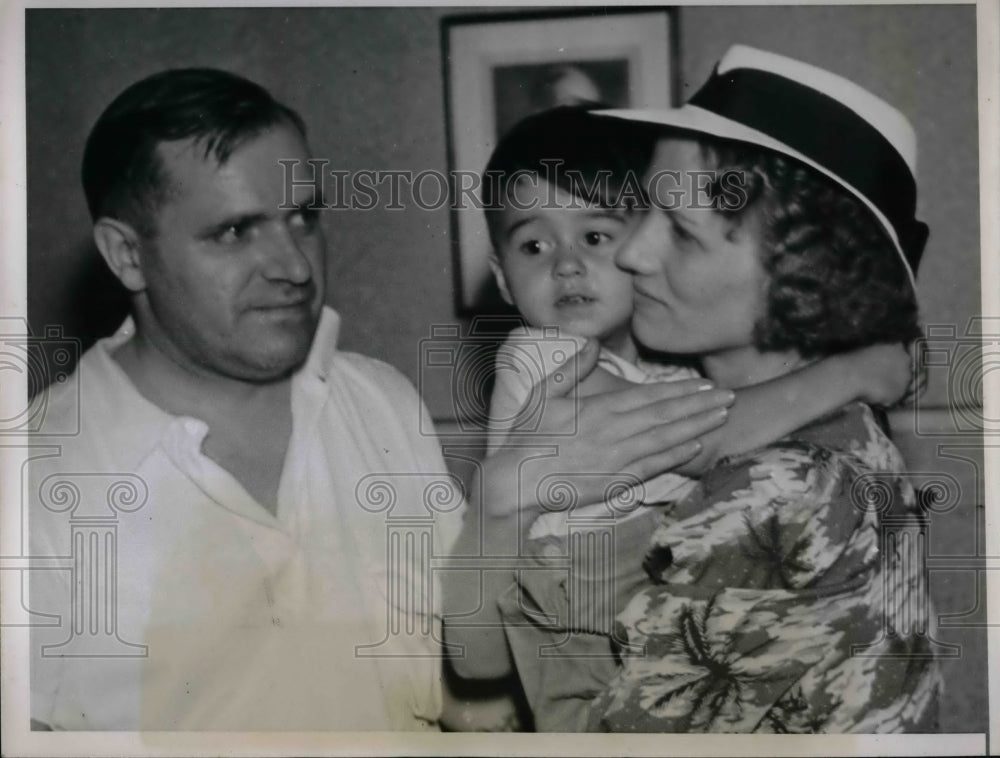 1937 Mr & Mrs Otto Horst & foster child Donald  - Historic Images