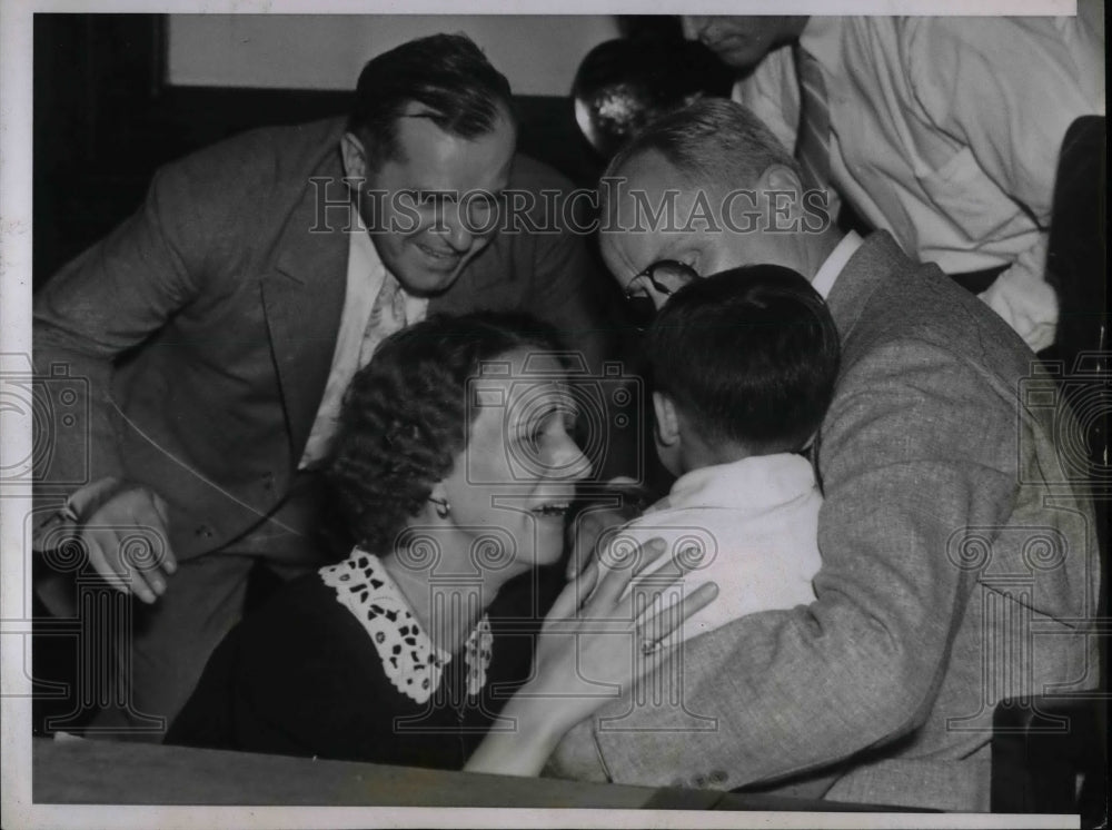 1937 Mr &amp; Mrs Otto Horst &amp; foster child Donald  - Historic Images