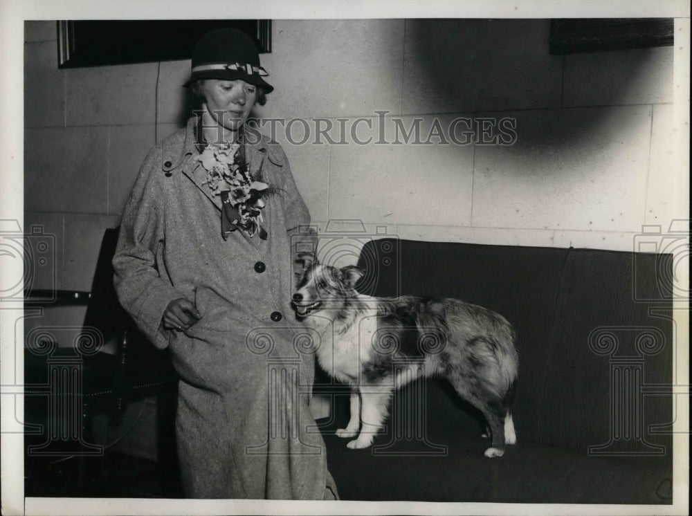 1935 Catherine Coleman &amp; her Shettie dog  - Historic Images