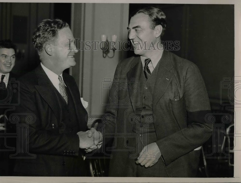 1936 Press Photo John Hamilton Congratulated By Congressman Hamilton Fish - Historic Images