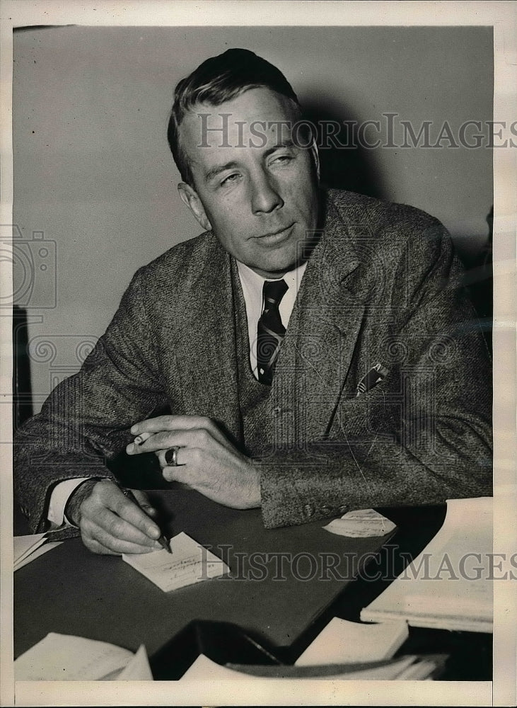 1939 Press Photo Maj. R.M. Harloe being appointed assistant administrator - Historic Images