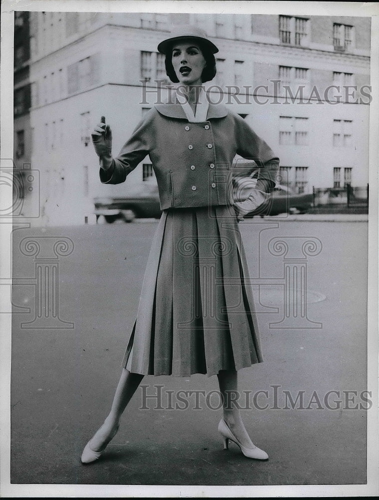 1958 Press Photo Model showing off Camel colored suit with rib cage jacket - Historic Images