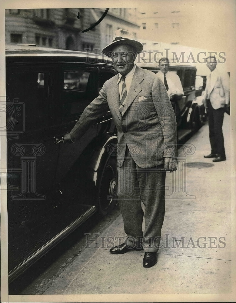 1932 Press Photo John Curtin attorney to mayor Walker - nea50758 - Historic Images