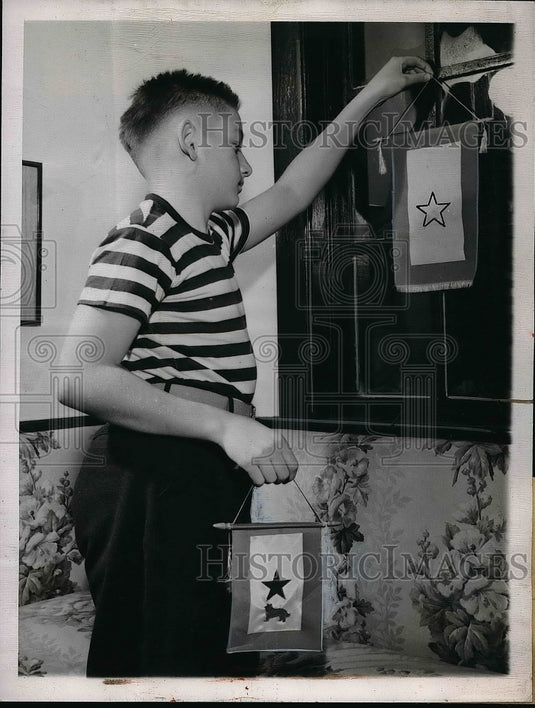 1943 Donald Stevens Gold Star Service  - Historic Images