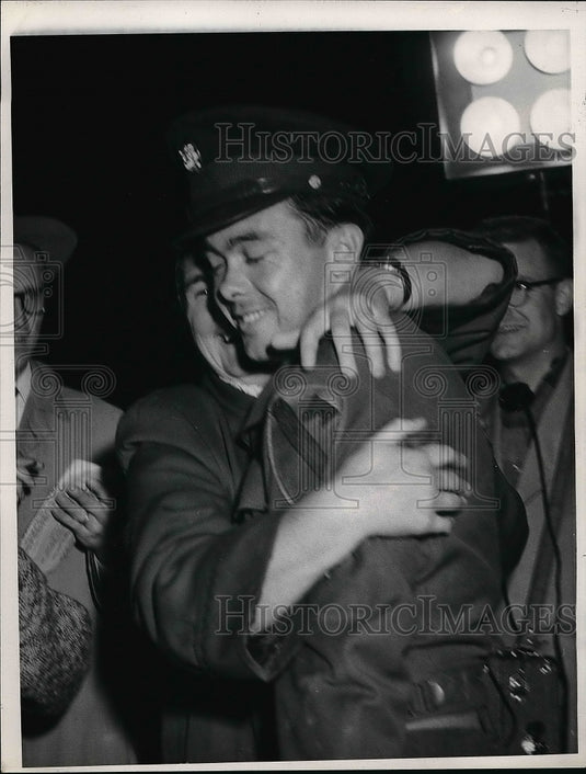 1953 Cpl Edward Dickenson, renounces communism  - Historic Images