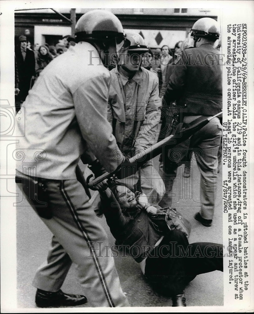 1969 University of California Demonstrators Fought with Police - Historic Images
