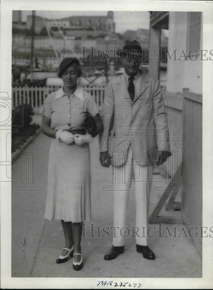 1934 Press Photo Mr. and Mrs. Vanderbilt honeymooning in Italy. - nea51184 - Historic Images