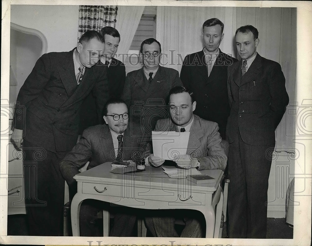1945 Ukrainian delegates, Palladin,Senin,Pogrelnyak,Bondarchuk - Historic Images