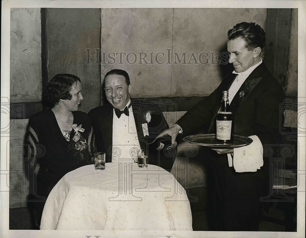 1935 Press Photo Mr &amp; Mrs Walter Blanchard at Butlers Ball - nea51379 - Historic Images