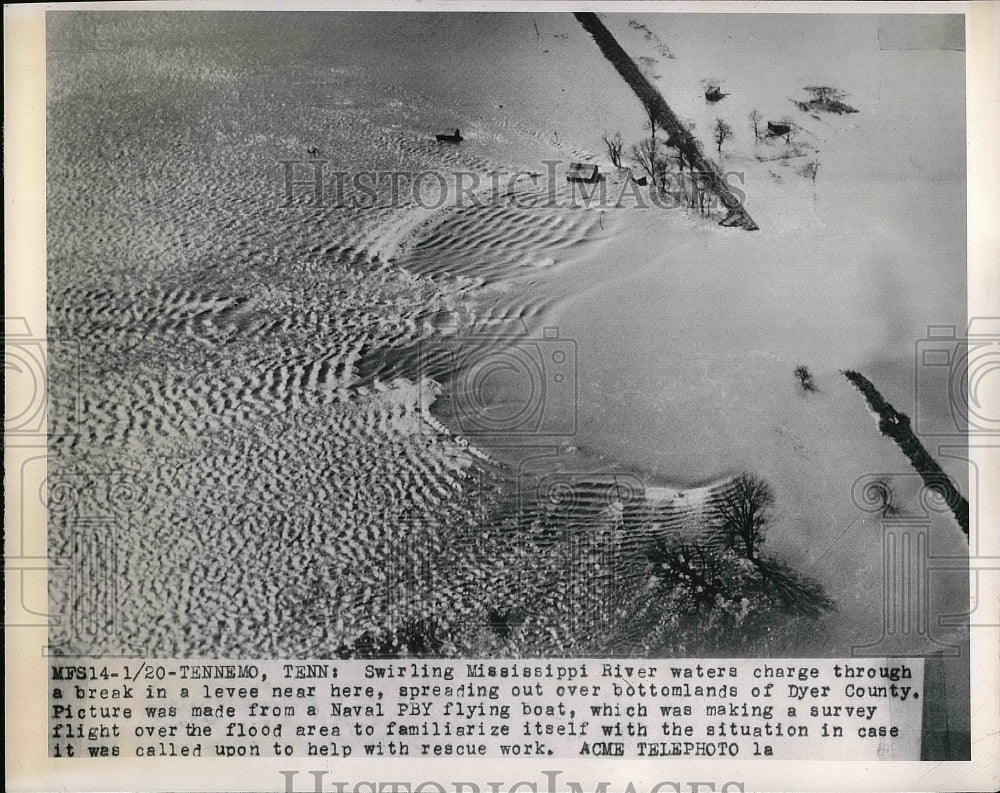 1950 Tennemo, Tenn. Mississippi River flooding  - Historic Images