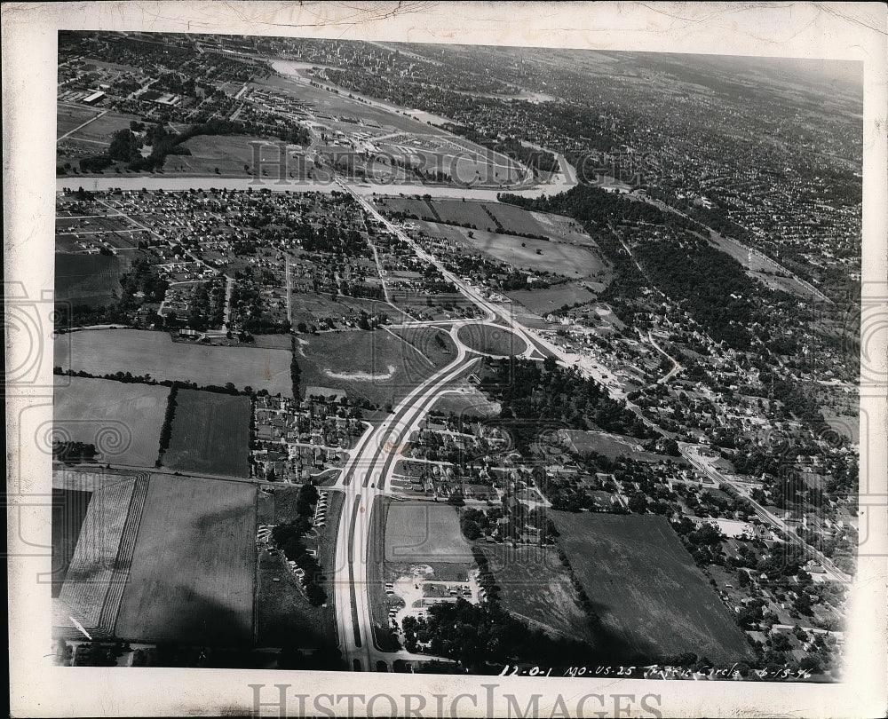 1946 Montgomery County freeway near Akron Ohio construction - Historic Images