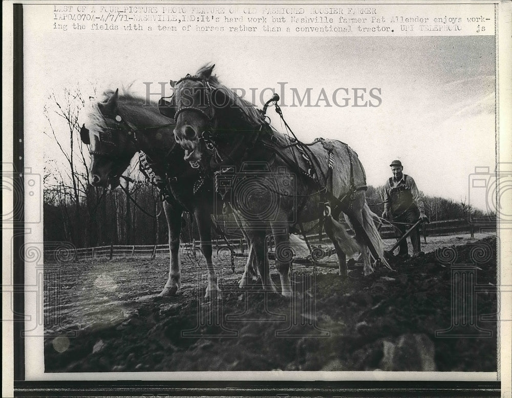 1971 Nashville Farmer Pat Allender work with Team of Horses. - Historic Images