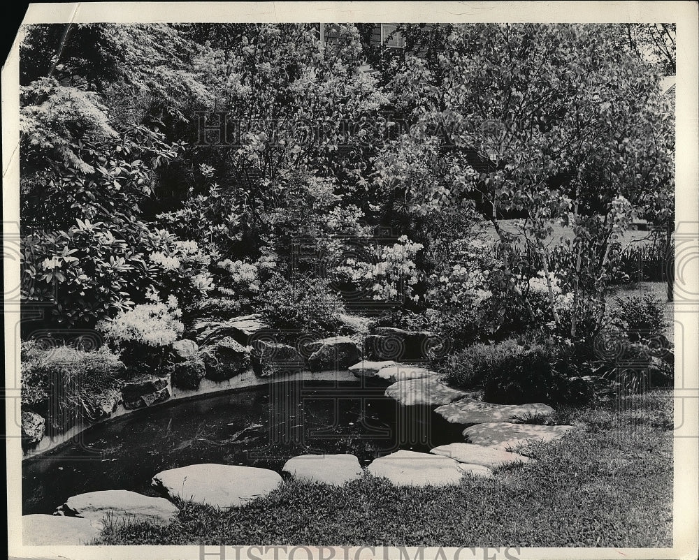 1964 Press Photo A garden wqater feature on exhibit - Historic Images