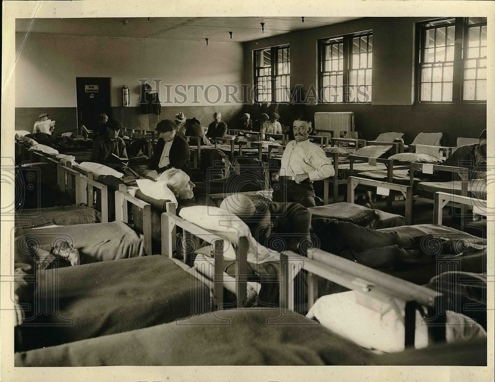 1933 A hospital ward at Warrenville  - Historic Images