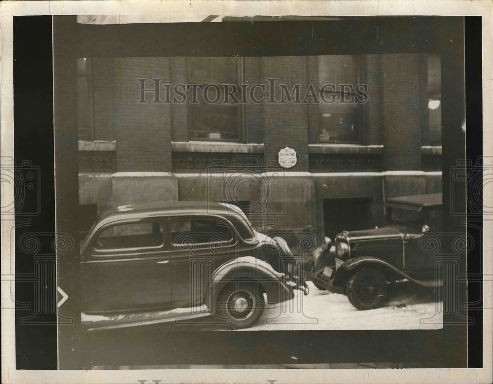 1941 Press Photo Cars parked at Fire Lane. - Historic Images