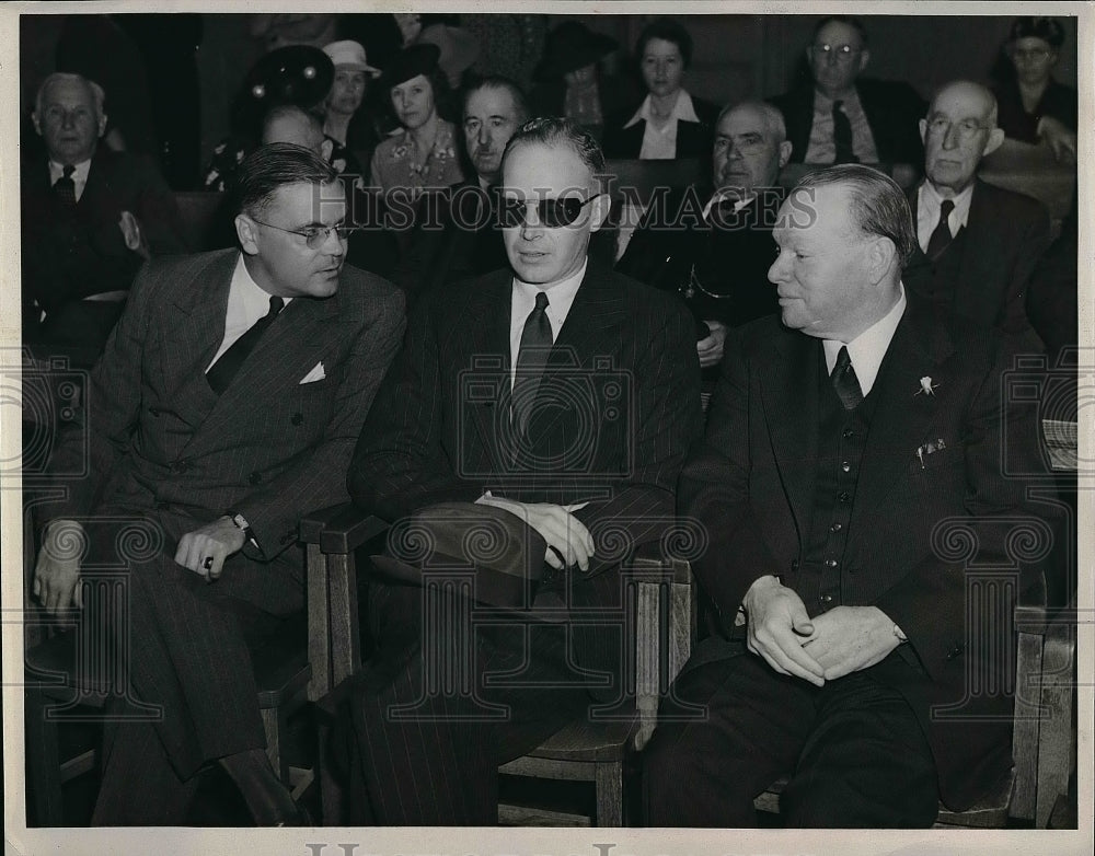 1941 John Holmes, K.E Hoffman, and Albert Mansfield  - Historic Images