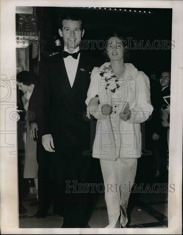 1937 Press Photo Tennis player Kay Stammers and Actor Gordon Oliver at Premiere - Historic Images