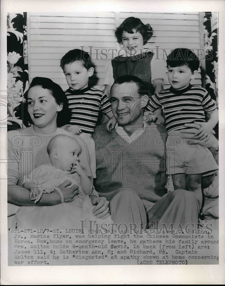 1950 Capt James Holton . US Marine &amp; his family  - Historic Images