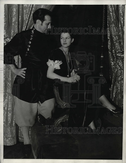 1934 Press Photo Los Angeles Son of Prince in Exile Enters Jungle - nea52045-Historic Images