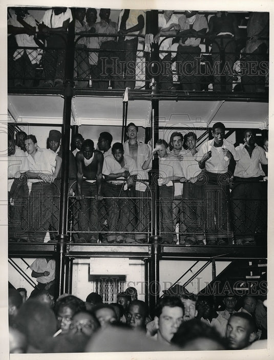 1954 Crowd of workers.  - Historic Images