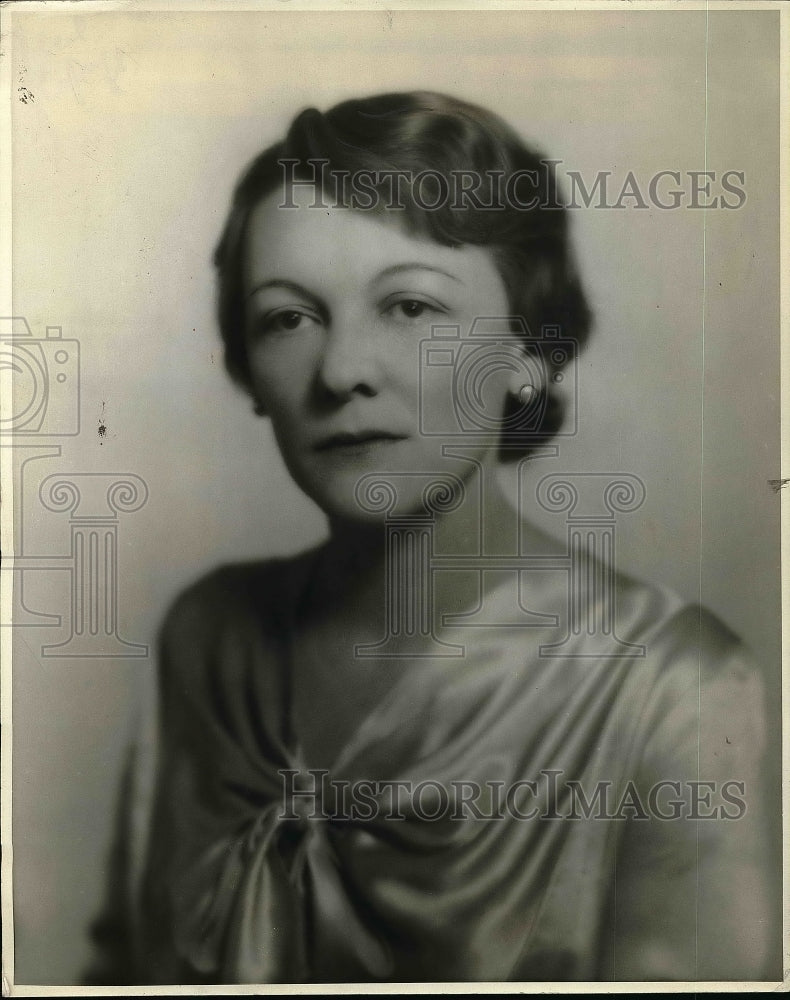 1934 Press Photo Frances Farmer Stevens posing for a picture - nea52173 - Historic Images