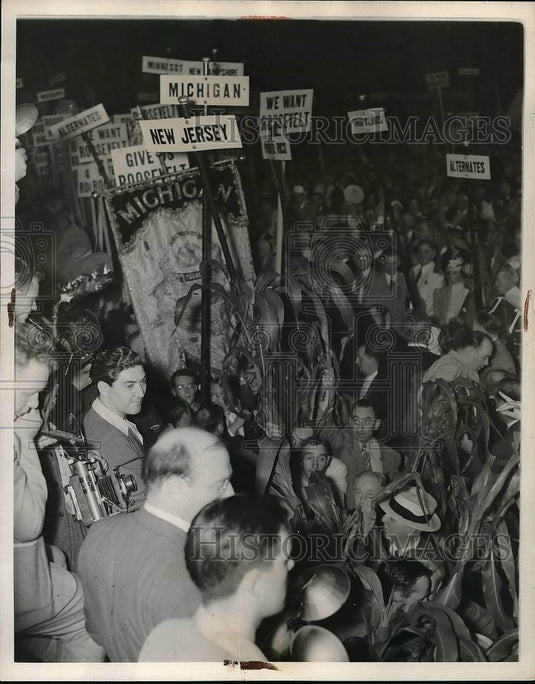 1940 Press Photo Crowd at convention after nomination of Franklin D. Roosevelt - Historic Images