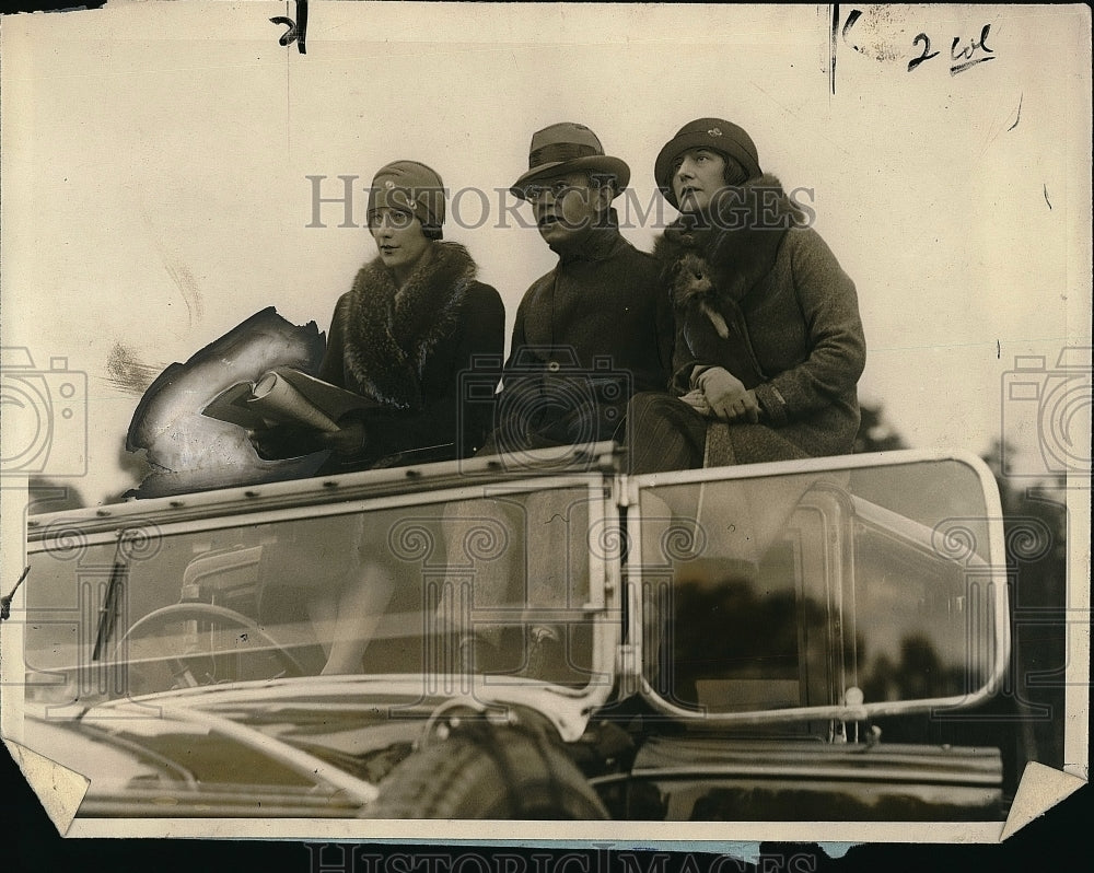 1926 Mrs Theo Pratt, Jackson Dickman &amp; Mrs George Sloane  - Historic Images