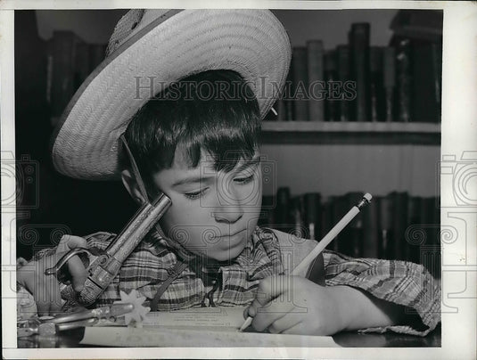 1949 Brotherhood Republic Ivan Brandwein marks his ballot - Historic Images