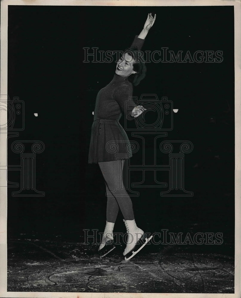 1949 Press Photo Ingrid Jell Sussmann, figure skater - nea52457 - Historic Images