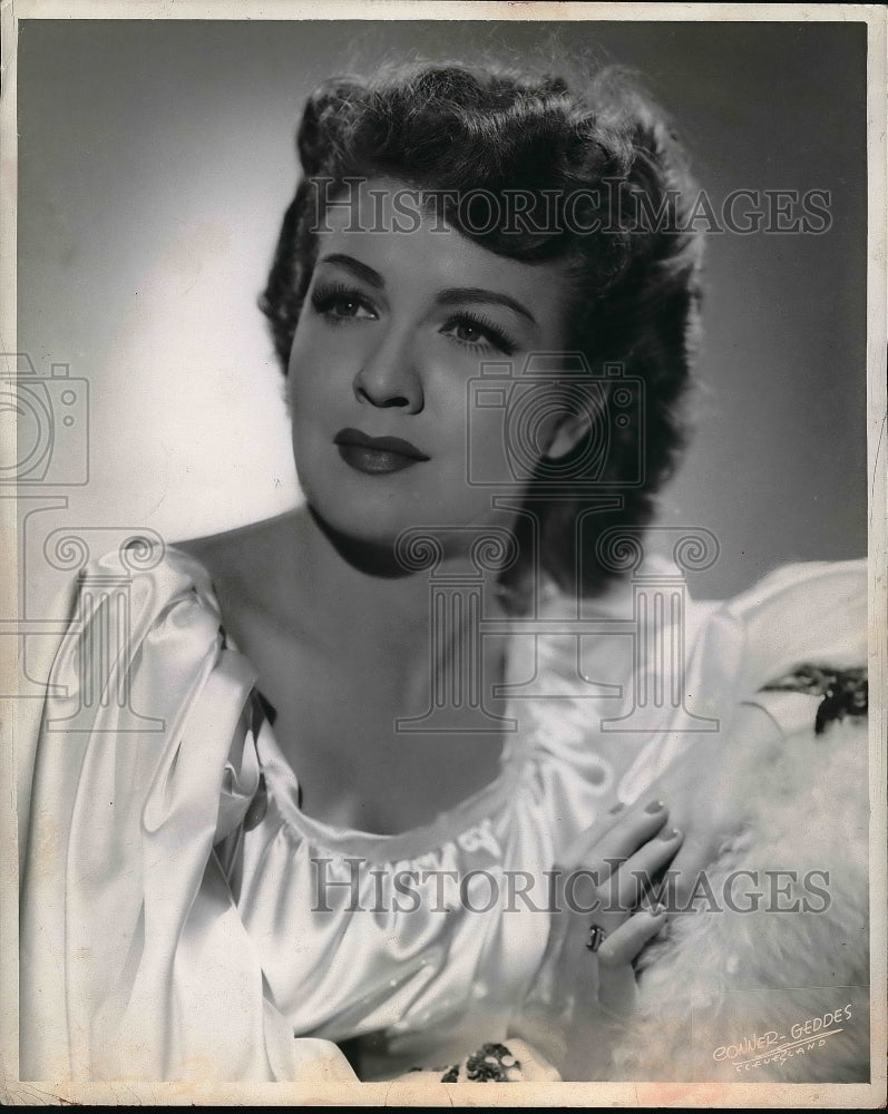 1955 Ms. Heidi Krall posing for photograph  - Historic Images